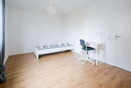 WG-Zimmer in Düsseldorf 629,00 € 10 m²