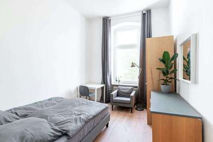 WG-Zimmer in Berlin 700,00 € 12 m²