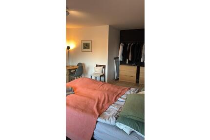 Bieten 1-Zimmer Wohnung in der Südstadt gegen 3 Zimmer - Köln Nippes