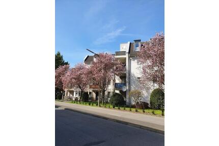 3 und 4 Zimmer Wohnung mit Balkon in Niederkassel