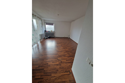 1 Zimmer sofort zu vermieten: Balingen-Weilstetten:Küche+Balkon