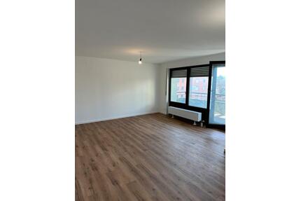2 -Zimmer Wohnung zum Mieten - 1.340,00&nbsp;EUR Kaltmiete, ca.&nbsp; 68,00&nbsp;m&sup2; in Esslingen am Neckar (PLZ: 73730) Oberesslingen