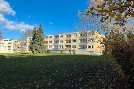 3 Zimmer Wohnung. EG. Balkon. Pforzheim Haidach.