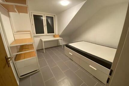 2-Zimmer Wohnung in Essen – möbliert, Balkon, Aufzug, ab sofort