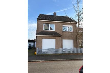 3,5 Zimmer Wohnung 110 qm mit Balkon und 2 Dachterrassen - Bremen Hemelingen