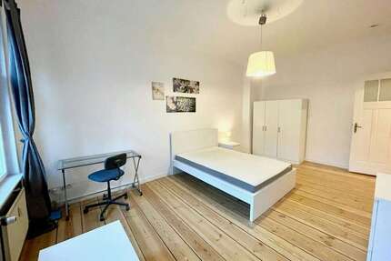 WG-Zimmer in Berlin 900,00 € 12 m²