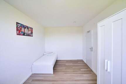 WG-Zimmer in Düsseldorf 619,00 € 15 m²