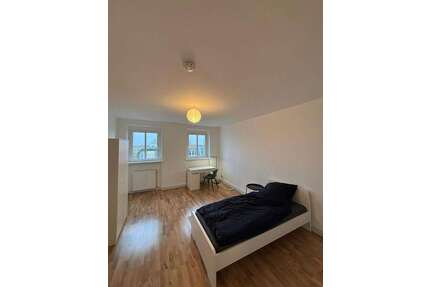 WG-Zimmer in Berlin 650,00 € 17 m²