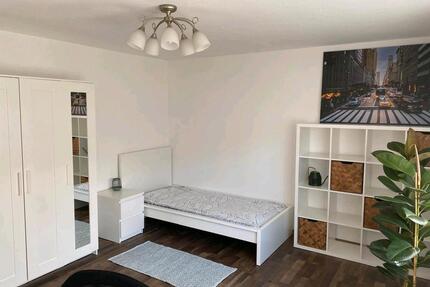 Möbliertes Zimmer in 3er WG Ulm (Uni-Nähe)