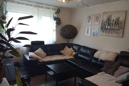 3-Zimmer Erdgeschoss-Wohnung mit Balkon in Moers Eick