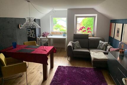 Helle Wohnung im DG, 1,5-Zimmer mit Schlafnische - Stiefenhofen