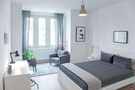 WG-Zimmer in Düsseldorf 700,00 € 25 m²