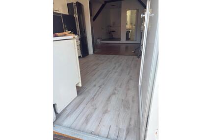 1 Zimmer Wohnung mit Ofen - 550,00&nbsp;EUR Kaltmiete, ca.&nbsp; 36,00&nbsp;m&sup2; in Vaihingen an der Enz (PLZ: 71665)