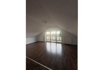 Schöne helle 1 Zimmer Wohnung - 680,00&nbsp;EUR Kaltmiete, ca.&nbsp; 48,00&nbsp;m&sup2; in Schloß Holte-Stukenbrock (PLZ: 33758)