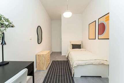 WG-Zimmer in Berlin 610,00 € 10 m²
