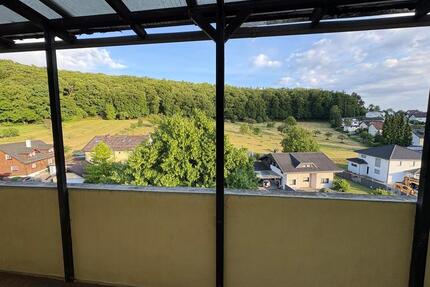 Wunderschöne Aussicht In Hoffenheim 3-Zimmer Wohnung mit Balkon - Sinsheim