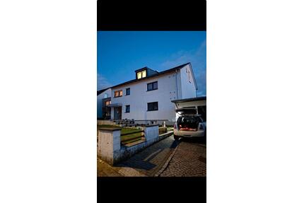 Moderne 3 Zimmer Wohnung EinbauKüche Garage+Stellplatz - Seelze