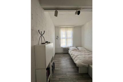 1 Zimmer Wohnung in ehrenfeld - 626,00&nbsp;EUR Kaltmiete, ca.&nbsp; 18,00&nbsp;m&sup2; in Köln (PLZ: 50674) Innenstadt