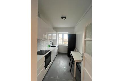 12 m² möbliert – WG-Zimmer – 650 warm - Berlin Steglitz-Zehlendorf