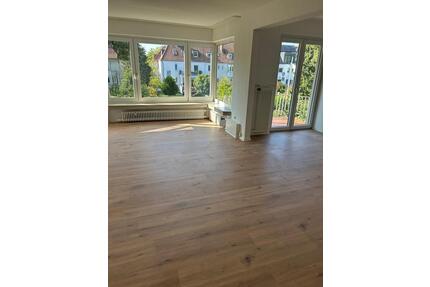 Wunderschöne 3 Zimmer Wohnung mit Balkon & EBK in Kirchrode - Hannover Buchholz-Kleefeld