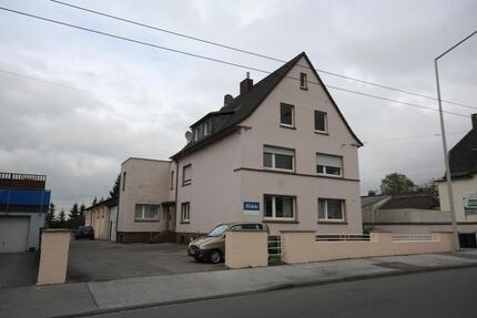 Helle 5 Zimmer - Wohnung 113 qm + 20 qm Terrasse + Kfz Platz - Solingen Mitte