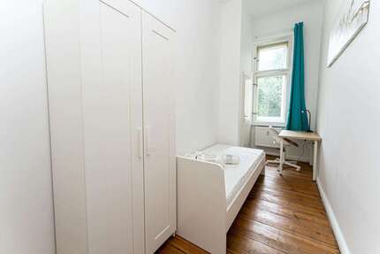 WG-Zimmer in Berlin 615,00 € 10 m²