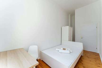 WG-Zimmer in Berlin 705,00 € 12 m²