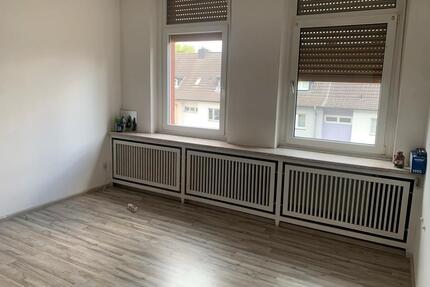 WG – Zimmer schön und hell in 2-Zimmer - Düren