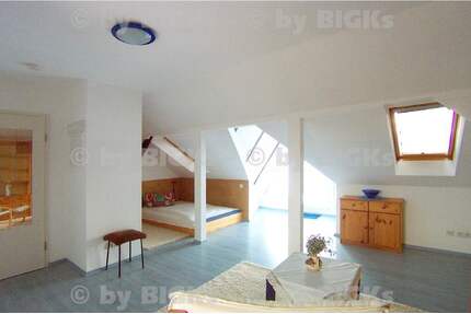 BIGKs - Chemnitz: Möblierte 1 Zimmerwohnung,integrierte Küche&Wannenbad,Balkon, (-;)