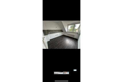 Top sanierte 3,5 Zimmer Wohnung in BESTLAGE! - Oberhausen Alsfeld