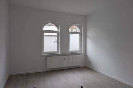 Bezugsfreie 3 Zimmer Wohnung mit Balkon - Jena Nord