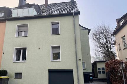 3-Zimmer-Wohnung – NUR an Studenten zu vermieten (WG-geeignet) - Bielefeld Gadderbaum