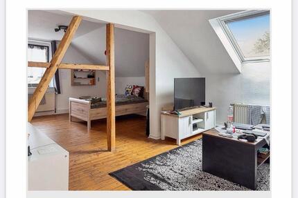 Geräumige 3 Zimmer Dachgeschosswohnung Altbau 110 qm in Dortmund