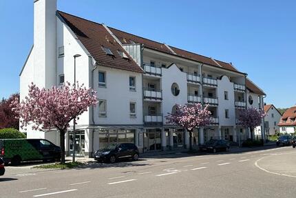 3 Zimmer Maisonette Wohnung mit Balkon, Aufzug, EBK, Garage - Uhingen