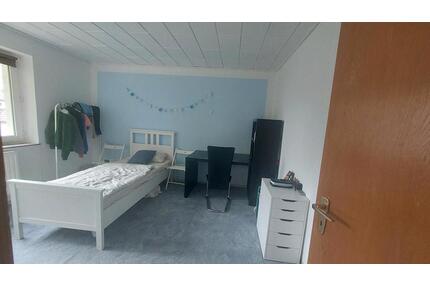 Zimmer in 2er-WG frei - 450,00&nbsp;EUR Kaltmiete, ca.&nbsp; 67,00&nbsp;m&sup2; in Bremerhaven (PLZ: 27568) Mitte