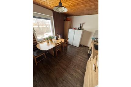 WG-Zimmer 40 qm, möbliert. - 1.200,00&nbsp;EUR Kaltmiete, ca.&nbsp; 40,00&nbsp;m&sup2; in Karlsfeld (PLZ: 85757)