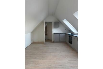Frisch modernisierte 2,5-Zimmer Dachgeschosswohnung in Salzhausen