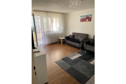 Wohnung zu vermieten , 90 qm , 3,5 Zimmer . - Murrhardt