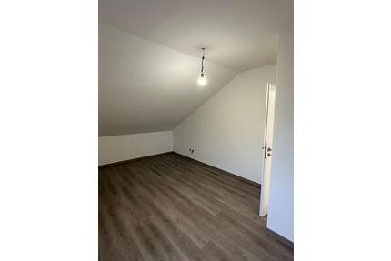 Geräumige 3-Zimmer Wohnung im Ortskern von NeuenkirchenBr. zu vermieten!