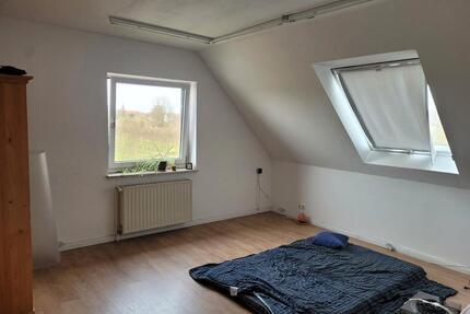 19 qm WG Zimmer unmöbliert in 3er WG ab 01.05 in Hamburg Fkw