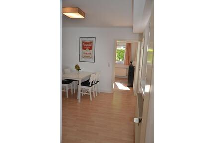 Wohnen auf Zeit!! Ruhige, modern möblierte 2,5 Zi-Whg. in Top-Zweifamilienhaus - Düsseldorf