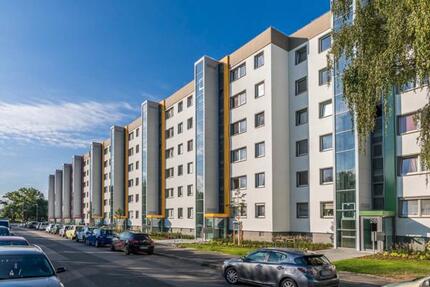 3-Raum-Wohnung mit Balkon und Aufzug! - Dresden Prohlis