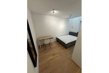 WG-Zimmer in Nürnberg 320,00 € 10 m²