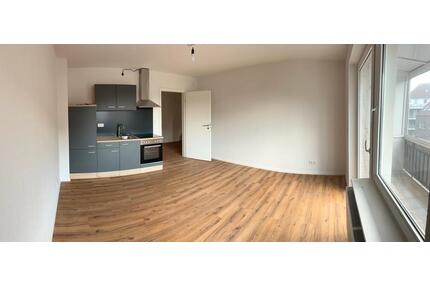 Erstbezug nach Sanierung !!! 2 Zimmer Wohnung 50qm für 500€ KM - Emden Tholenswehr