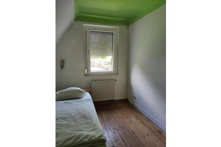 flexible 3,5 Zimmer mit Balkon und EBK - Ostfildern