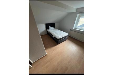 Letztes WG-Zimmer - 550,00&nbsp;EUR Kaltmiete, ca.&nbsp; 40,00&nbsp;m&sup2; in Herzogenrath (PLZ: 52134)