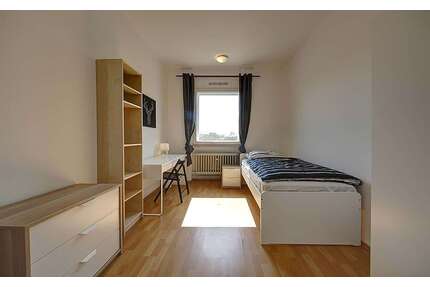 WG-Zimmer in Stuttgart 450,00 € 12 m²