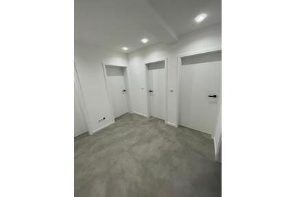 Uerdingen: Max- Planck Straße, helle 3- Zimmer Wohnung mit Balkon - Krefeld Gartenstadt