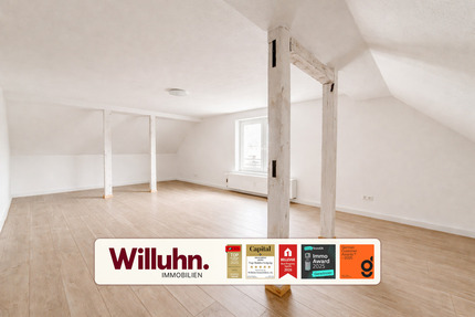 Zwei Wohneinheiten: 6 Zimmer auf 196 m² | renoviert | Tageslichtbad mit Wanne & Dusche - Delitzsch