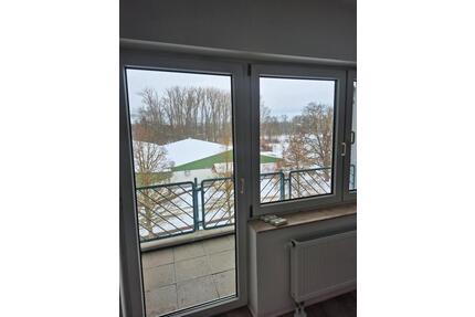 Helle 2-Zimmer-Wohnung (Sozialwohnung, WBS erforderlich - Nesse-Apfelstädt